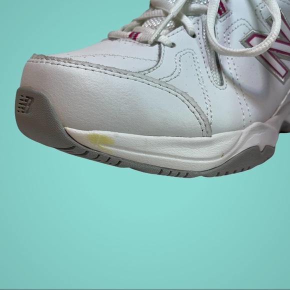 New Balance Women’s 608 V4 Size 8.5 - Picture 5 of 6